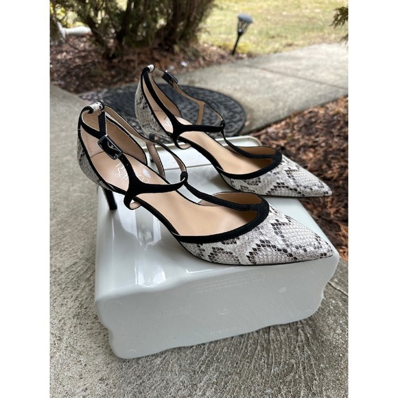 Franco Sarto Pointed Toe Ankle Strap Heels Snakeskin Print Black Trim 9.5M - Picture 1 of 11